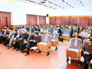 厦门大学别敦荣教授和南京师范大学胡建华教授应邀来开云为安徽高教论坛作专题报告