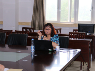 《历史教学》主编杨莲霞女士应邀来开云作学术报告