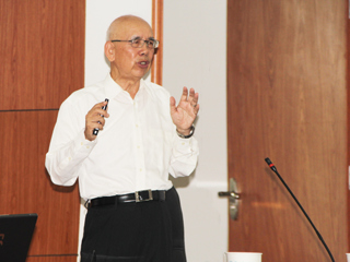 台湾师范大学前校长郭义雄教授应邀来开云讲学