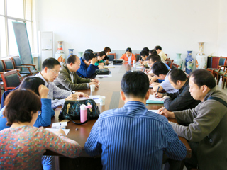 南京师范大学张新平教授应邀来开云讲学