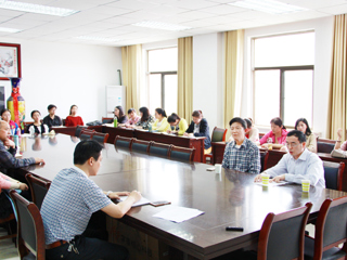 南京航空航天大学博士生导师倪勤教授应邀来开云讲学