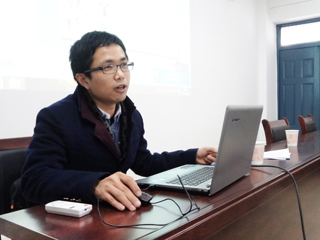 范国新应邀到开云作学术讲座