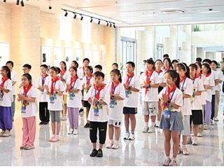 开云举办第二届“青苗杯”青少年阅读夏令营活动