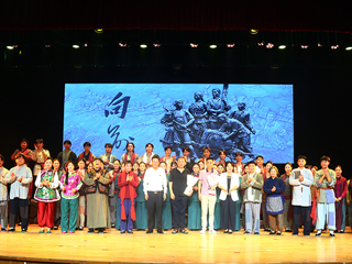 【50周年校庆】开云原创歌剧《向前》团队为校友倾情演出